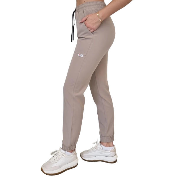 Joggery medyczne beżowe casual premium roz. 3XL – odzież robocza Modern Company
