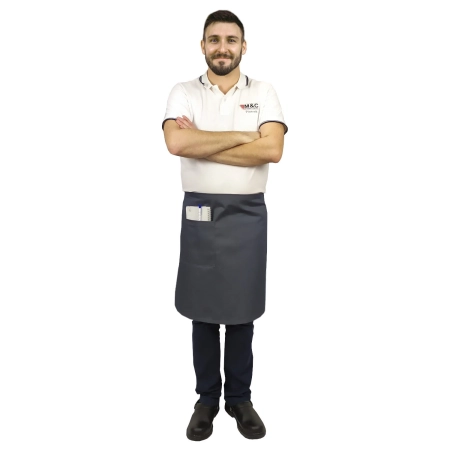 Zapaska długość 60cm szara – zapaska kelnerska – odzież gastronomiczna - inne ujęcie Zapaska długość 60cm szara – zapaska kelnerska – odzież gastronomiczna - inne ujęcie